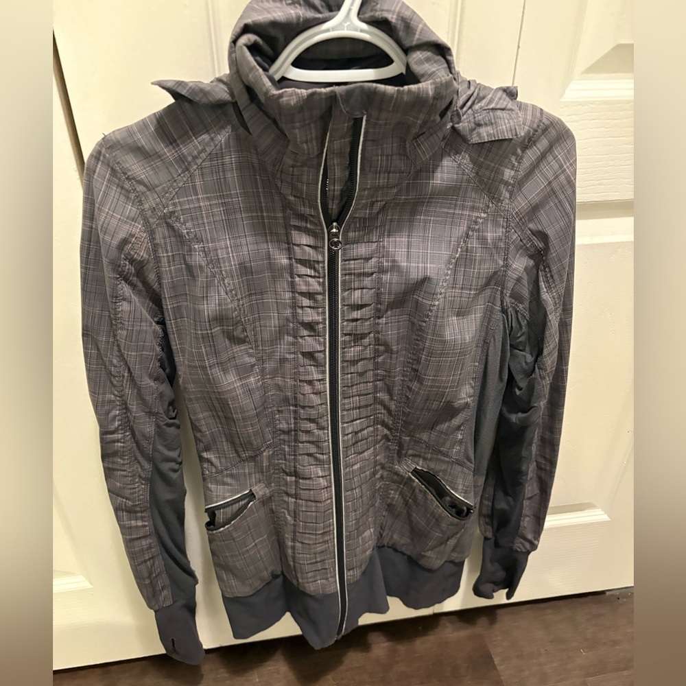 Grey/pink lightweight jacket